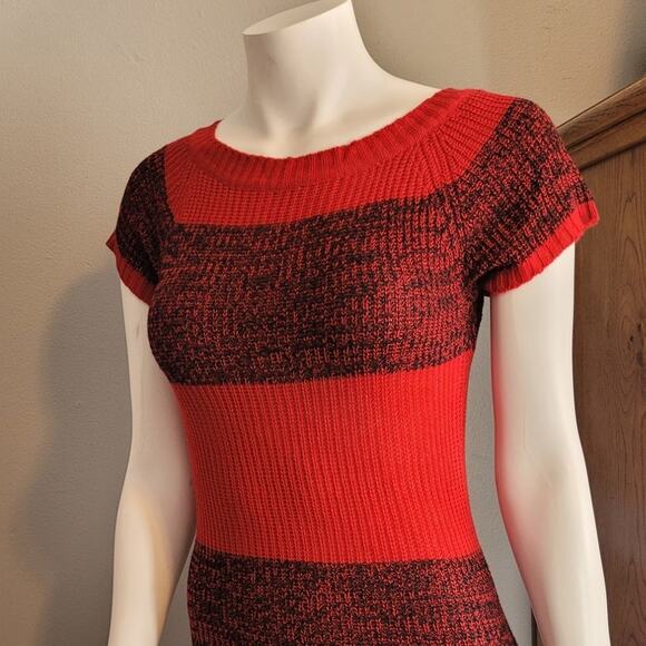 Red Blk Striped Sweater Dress L Bodycon Knit Short Sleeve Siren Coquette Holiday - Picture 5 of 9